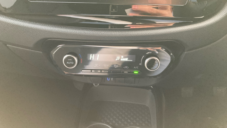 Toyota Aygo X 1.0 VVT-i Edge 5dr Petrol Hatchback